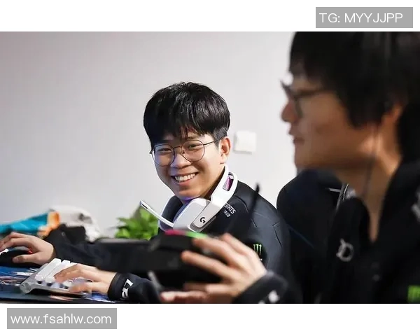 电竞新闻赛后复盘LNG与TES对决中的战术意识与团队配合分析